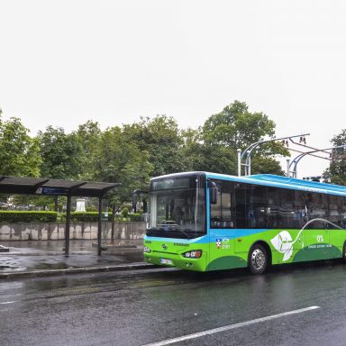 Chariot electric bus in Belgrade