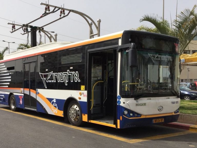 Chariot e-bus in Tel Aviv DAN