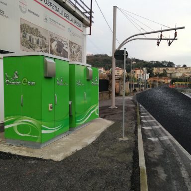 Chariot Ultracapacitor e-bus charging interface in La Spezia