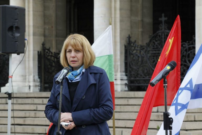 New electric bus and Mayor of Sofia Yordanka Fandukova