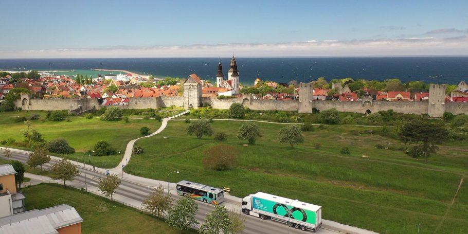 Electreon project and Chariot e-bus in Gotland Chariot e-bus in wireless project in Gotland