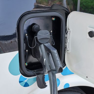 CCS2 charging of 8.5m battery bus