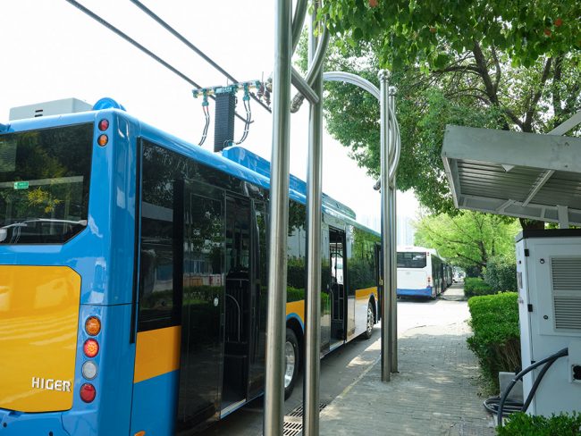 Chariot zero e-bus charging