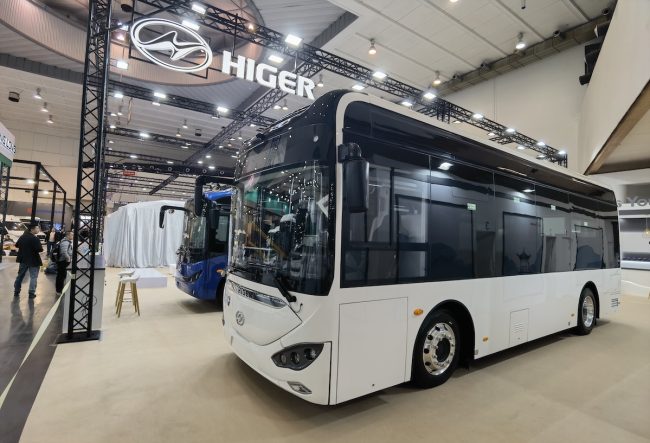 Azure-9_Higer_Chariot